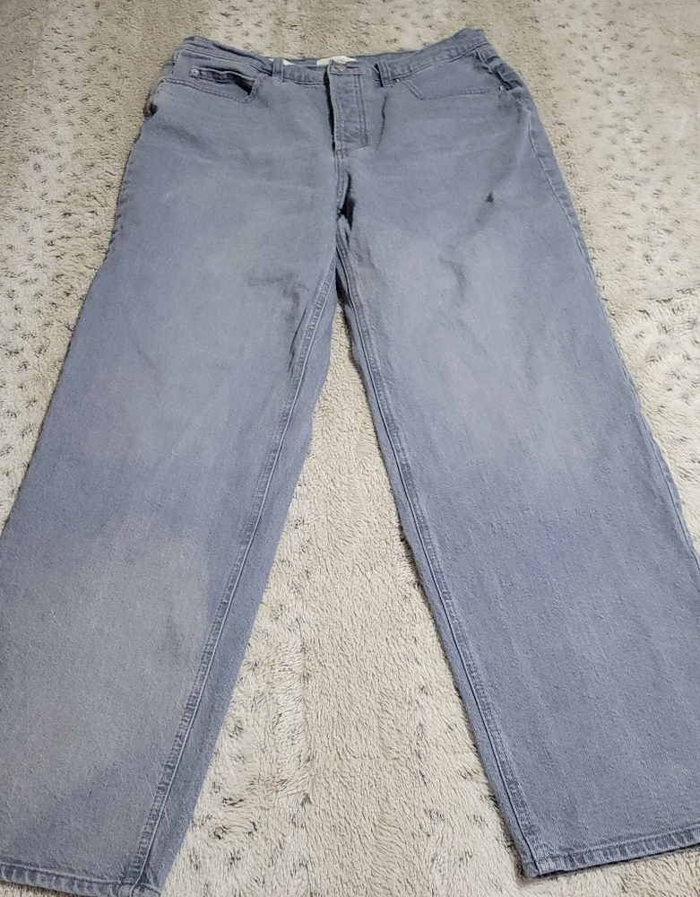 Casual Gray Wide-Leg Jeans